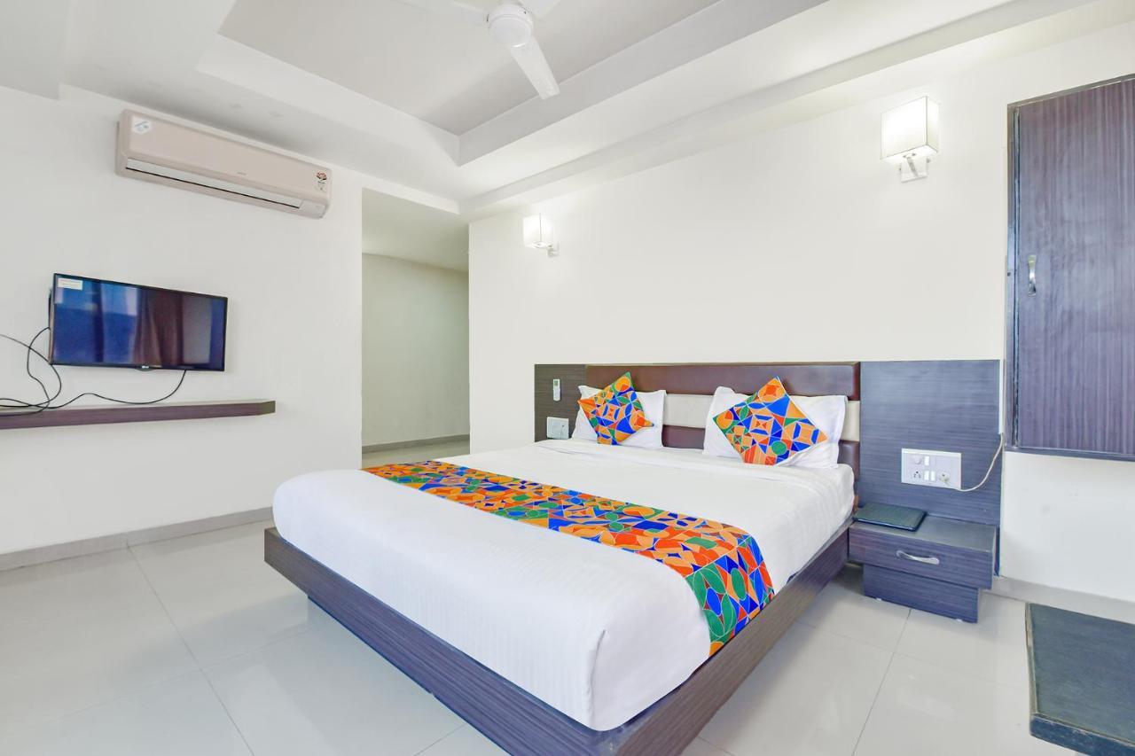 Fabhotel Skyland Ahmadábád Kültér fotó