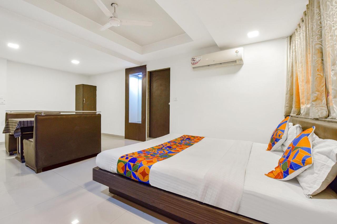 Fabhotel Skyland Ahmadábád Kültér fotó